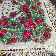 値下げしました　★　スカーフ / 花柄 / フサつき/布地 / おしゃれ小物　の画像