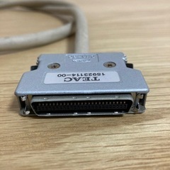 TEAC製SCSIケーブルの画像