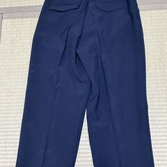 ワールド「アクアガール」ワンタックストレートパンツ　Mサイズ　未使用ですの画像