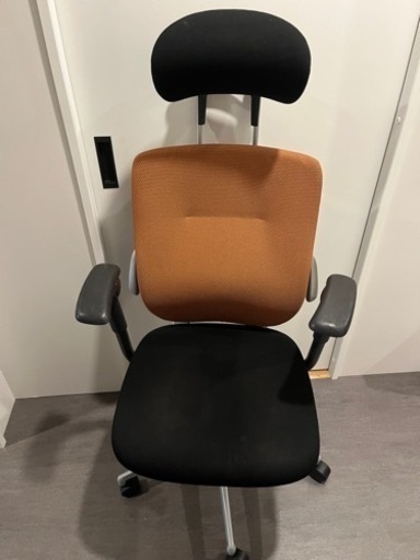 イトーキ　レビーノチェア