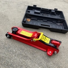 【受け取り先決定済み】ローダウン車　ジャッキ　オートバックスプロ