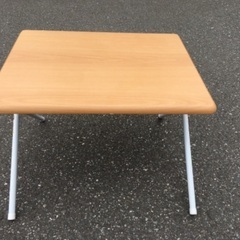 小さな机　ローテーブルの画像