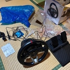 ホリSPF-004ハンドルコントローラPS5.PS4.PCの画像