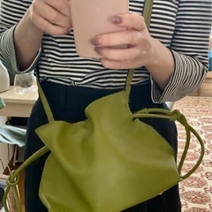 黄緑🌿そら豆色💚巾着ショルダーバッグ_春夏の画像