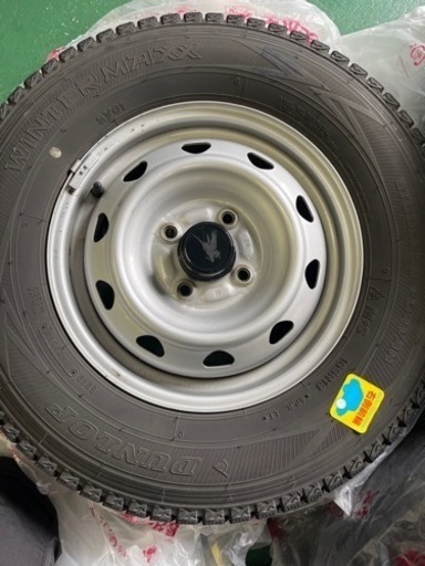 ADバン等のスタッドレスタイヤ＆ホイール4本セット！