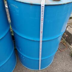 空、オイルドラム缶　DIYに。(一本の値段)残り3本。の画像