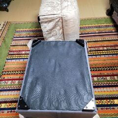 オットマン(アンティーク)の画像