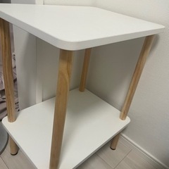 ホワイトの棚