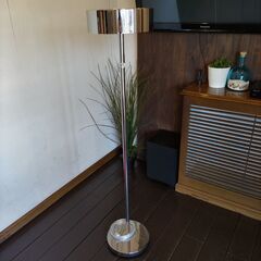 LED照明　フロアスタンドライト　LED電球付き