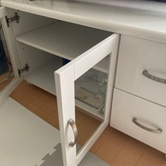 テレビ台の画像