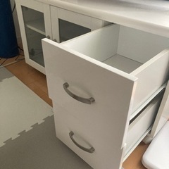 テレビ台の画像