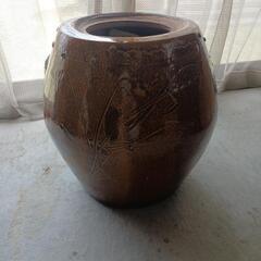 大きな花器