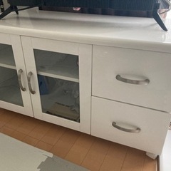 テレビ台の画像