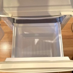 冷蔵庫 2020年製 SHARP 137L 両開き対応の画像