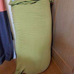 【8000円】yogibo max ライムグリーン 手渡し（土日祝）