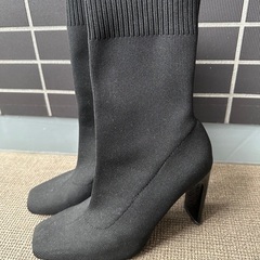 【相談中】ZARA ニットブーツ　ハイヒール