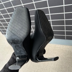 【相談中】ZARA ニットブーツ　ハイヒールの画像
