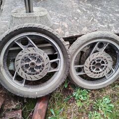 RZ250Ｒのホイールセットです。