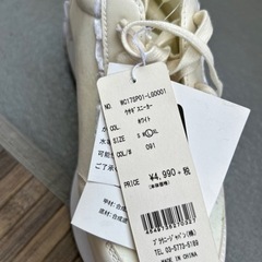 更に値引き交渉可最終値下げ！めっちゃお得です🉐新品未使用タグ付きWEGO白レディースL厚底スニーカー靴 フリル の画像
