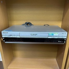 ★決まりました★パナソニック S-VHS ビデオデッキ　NV-S...