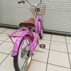 値下げ【美品・補助輪あり】18インチ子供用自転車 の画像