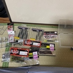 テキサスリグなどにワームたくさん