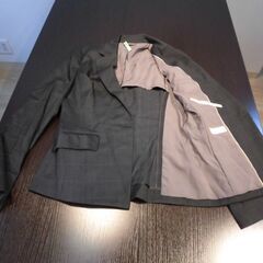 USED（クリ済）SUITS＆SUITSのレディース上下セットＭサイズの画像