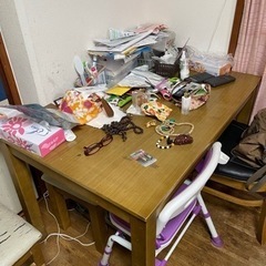 ダイニングテーブル