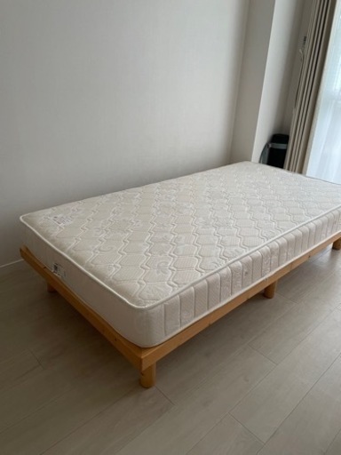 【更に値下げしました】マットレス　シングル（マニフレックス）