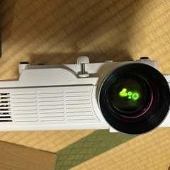 プロジェクターとスクリーンのセット