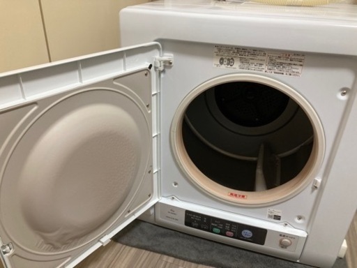 【最後までお読みください】乾燥機6kg HITACHIスタンド付き