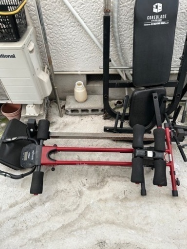 ベンチプレス ダンベル アブクラッシャー スポーツ フィットネス トレーニング 筋肉 マッチョ