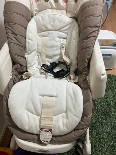 【成約済】コンビ　ネムリラAT 電動スイング