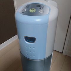 CORONAの2015年製除湿機