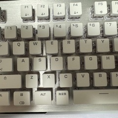 ROCCAT ゲーミングキーボード Vulcan II ホワイトの画像