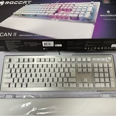 ROCCAT ゲーミングキーボード Vulcan II ホワイトの画像