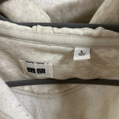 UNIQLO パーカー　メンズ　サイズLの画像