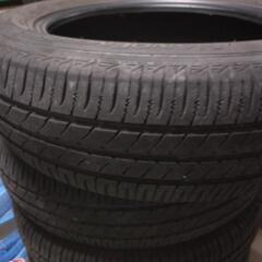 車のパーツ タイヤ、ホイールの画像