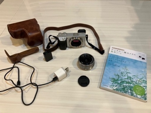 SONY 一眼レフα6400 パワーレンズキット　専用カバー付き