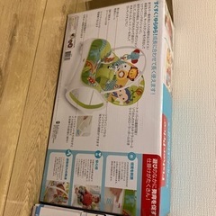 【クリアランスセール】①ベビースケール、②バウンサー＋オマケの画像