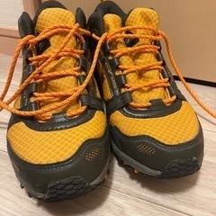 　ニューバランス　トレッキングシューズの画像