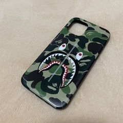 A BATHING APE iPhone12pro シャークスマ...