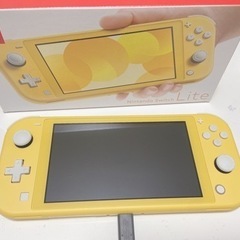 20日まで 任天堂　Switchライト　美品　箱・充電機あり