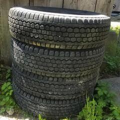 古タイヤ　145R12　2012年製