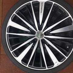 車のパーツ タイヤ、ホイール