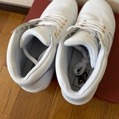 VANS バンズ　V2810FULTON 防水スニーカー　26cm ホワイトの画像