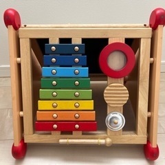 木製知育玩具 アクティビティセンターの画像