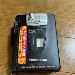 カセットウォークマン　ＰＡＮＡＳＯＮＩＣ　ＲＱ－Ｌ２００