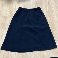 事務服　スカート　　計5枚あります。