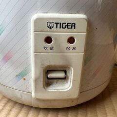 10合焚きの電気窯です。の画像